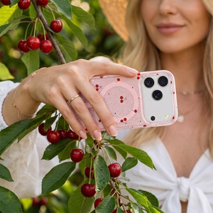 Cherry Mag dėklas skirtas iPhone 17 6,3'' su blizgučiais