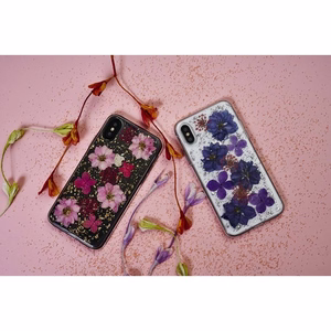Puro Glam Hippie Chic dėklas, skirtas iPhone XR, su tikrais žaliais gėlių žiedlapiais
