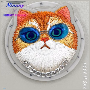AmazingThing Nimmy Glasses Cool Cat MagSafe dėklas telefonui iPhone 16 – pilkas