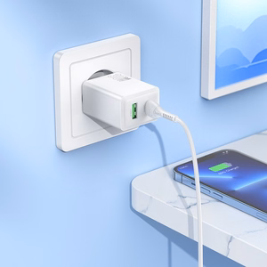 Įkroviklis Hoco N71 30W GaN USB-C/USB-A + USB-C to Lightning cable 1.0m baltas