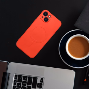 SILICONE MAG DĖKLAS suderinamas su MagSafe IPHONE 17 raudona
