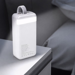 Wozinsky W8-W 30000mAh 30W išorinė baterija, 2x USB-A, USB-C, su žibintuvėliu, balta