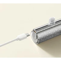 VEGER išorinė baterija 5000 mAh su įmontuotu jungtimi Lightning PD QC3.0 2,4A 12W PlugOn (W0573P) sidabrinė