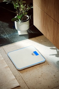 Bathroom scale ADLER AD 8183 with edge lighting White