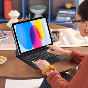 Tech-Protect Smartcase Magnetinis su klaviatūra iPad 10.9” 2022 / iPad 11” 2025 - Juodas