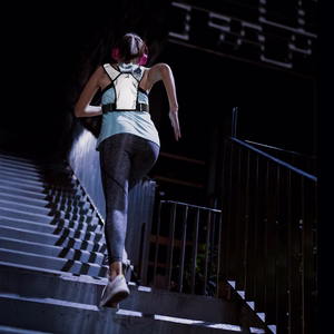 Wozinsky WKDB1 atšvaitinė bėgimo liemenė - juoda