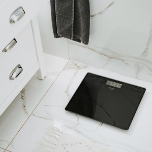 Перезаряжаемые напольные весы ADLER AD 8194b с USB-C, чёрные