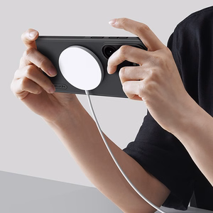 Nillkin Super Frosted Shield Pro Magnetic Dėklas suderinamas su MagSafe for Samsung Galaxy S26+ - juodas