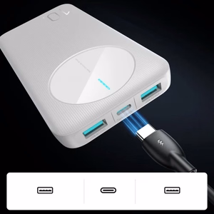 Išorinė baterija Joyroom JR-PBF12 balta 10000mAh (PD / QC3.0)