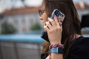 FORCELL F-PROTECT Mirage dėklas, suderinamas su MagSafe, skirtas IPHONE 15 Plus, bloom bush