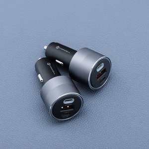 FORCELL F-ENERGY Alu automobilinis įkroviklis 2 x Type C + USB A PD QC4.0 SFC 2.0 4,5A 65W pilkas
