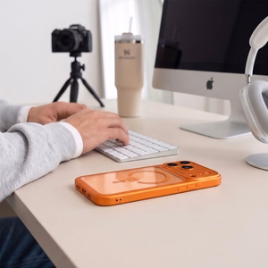 Tech-Protect MagPeak MagSafe CC dėklas, skirtas iPhone 18 Pro / 17 Pro, skaidrus oranžinis