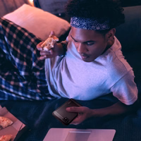 Spigen Rugged Armor dėklas telefonui Samsung Galaxy S21 FE - matinė juoda