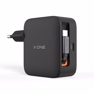 Kelioninis įkroviklis X-ONE ChargeGo GaN 65W su įtraukiamu laidu ir USB C prievadu – juodas