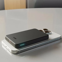 SBS Mag Power Qi2 5000 mAh išorinė baterija suderinama su MagSafe - juoda