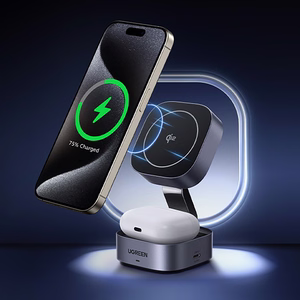 Ugreen W702 3in1 indukcinis įkroviklis su MagSafe / Qi2 ir USB-C telefonui / ausinėms juodas