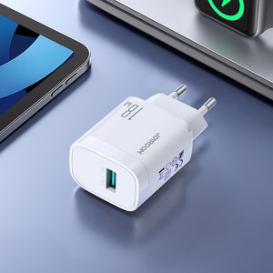 Joyroom JR-TF4 18W USB-A sieninis įkroviklis - baltas
