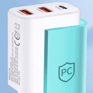 Wozinsky CWCUCW 30W USB-C / 2 x USB-A sieninis įkroviklis - baltas