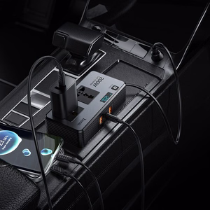 Hoco išmanusis dvigubas automobilinis inverterio įkroviklis 2 žiebtuvėlio lizdai maks. 200W PD66W/1C2A Z66 juodas