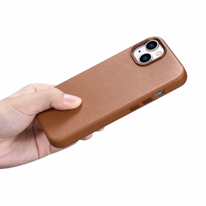 iCarer Dėklas Odinis viršelis iPhone 14 Plus rudas (suderinamas su MagSafe)