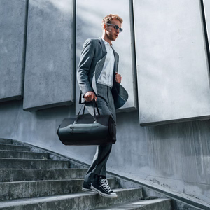 Wozinsky Premium Suit kelioninis krepšys su skyriumi šlapiems daiktams (45L) - juodas