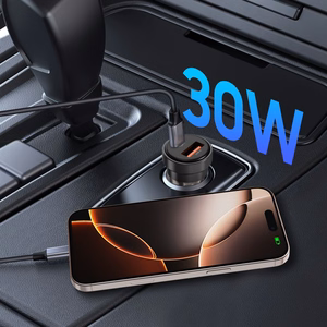 Tech-Protect CC03 30W automobilinis įkroviklis 2 lizdai USB-A / USB-C juodas