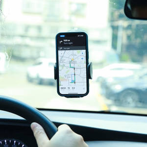 Automobilinis universalus telefono laikiklis Joyroom (JR-ZS259) tvirtinamas ant prietaisų skydelio, juodas