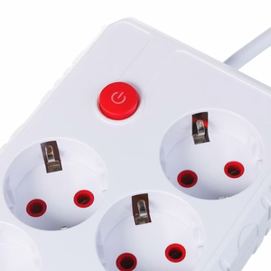 Maclean MCE393 W – ilgintuvas su lizdais, 4 lizdai + 3×USB, 110–240 V AC, 50/60 Hz, 2,1 A, iki 2500 W, 3 m, baltas