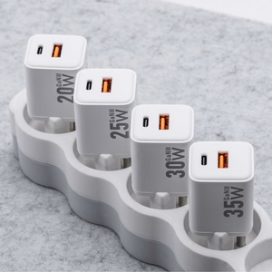 FORCELL F-ENERGY Mini GaN III VT-35C kelioninis įkroviklis su 1 x Type C + 1x USB A lizdais, PD QC4.0 35W baltas