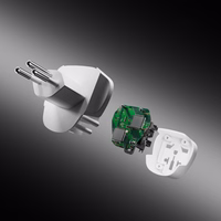 Adapteris iš CH sieninio kištuko į universalų kištuką