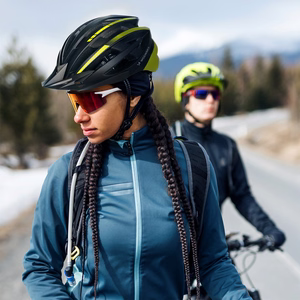 Wozinsky MTB велосипедный шлем со съемным козырьком и задним USB-фонарем L - черный и желтый