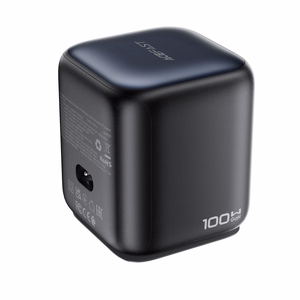 Acefast Z10 GaN 100 W 3 × USB stalinis įkroviklis su ištraukiamu USB-C laidu ir TFT ekranu, juodas