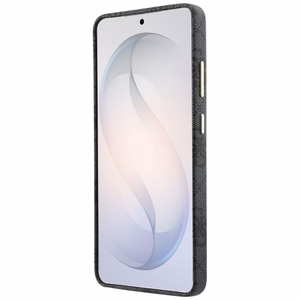 Guess dėklas 4G Triangle Logo MagSafe skirtas Samsung Galaxy S26 Ultra juodas