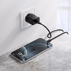 Telefono įkroviklis Hoco USB C QC PD 25W + laidas USB C į USB C N76 juodas