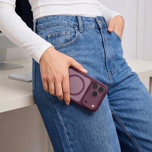 Tech-Protect MagOne CC MagSafe dėklas su 2 grūdintais stiklais, skirtas iPhone 18 Pro / 17 Pro, skaidrus bordo spalvos