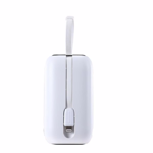 Joyroom mini išorinė baterija 10000mAh Colorful Series 22.5W su 2 įmontuotais USB C ir Lightning kabeliais rožinė (JR-L012)