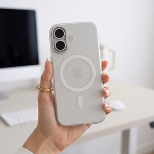 Tech-Protect MagZero MagSafe dėklas, skirtas iPhone 17, matinis baltas