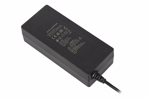 iBox IUZ120WA maitinimo adapteris patalpinis 120 W juodas