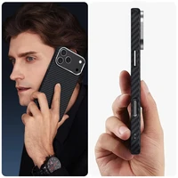 Tech-Protect Ion Carbon Magnetinis dėklas telefonui iPhone 17 Pro - juoda ir sidabrinė