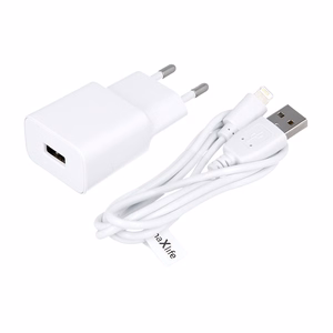 "Maxlife MXTC-01" įkroviklis 1x USB 1A baltos spalvos + "Lightning" laidas