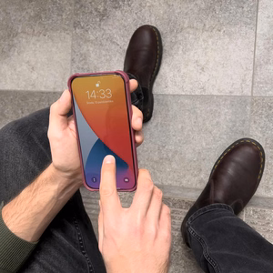 Kortelių šarvuotas dėklas telefonui iPhone 13 Pro Max, silikoninis oro pagalvės tipo dėklas su kortelių laikikliu, oranžinis