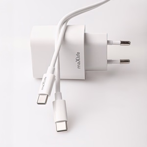 "Maxlife MXTC-06-20C PD QC įkroviklis 1x USB-C 20W baltos spalvos + USB-C - USB-C kabelis 20W