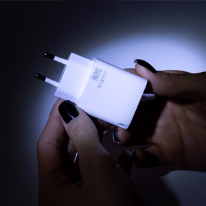 "Maxlife MXTC-09-30AC GaN PD QC įkroviklis 1x USB-C 1x USB 30W baltas