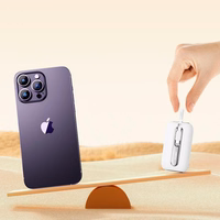 Joyroom mini išorinė baterija 10000mAh Colorful Series 22.5W su 2 įmontuotais USB C ir Lightning kabeliais rožinė (JR-L012)