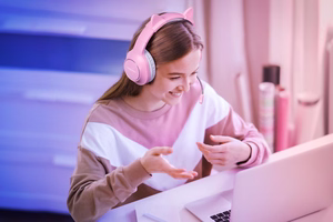 Kruger&Matz Gamer Kids žaidimų ausinės vaikams, rožinės