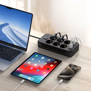 TECH-PROTECT PC6X6 ILGINTUVAS 3 USB & 3 TYPE-C & 6 LIZDŲ 200CM JUODAS