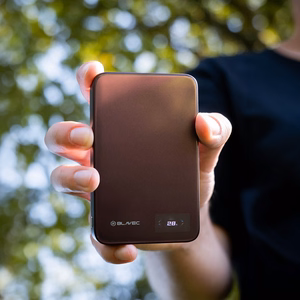 Blavec BJ-04 10000 mAh plonas magnetinis išorinis akumuliatorius su „MagSafe“, 13,5 mm, USB-C, 22,5 W, 3 viename (PBBJ04-MC5P) (spalva: violetinė)
