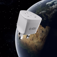 Adapteris iš UK sieninio kištuko į universalų kištuką