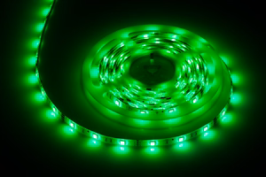 Apšvietimo rinkinys su 5050 SMD LED juosta (150 LED), maitinimo šaltiniu ir spalvų valdikliu