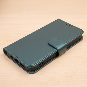 Išmanusis Classic dėklas for iPhone 16e / 17e tamsiai žalias
